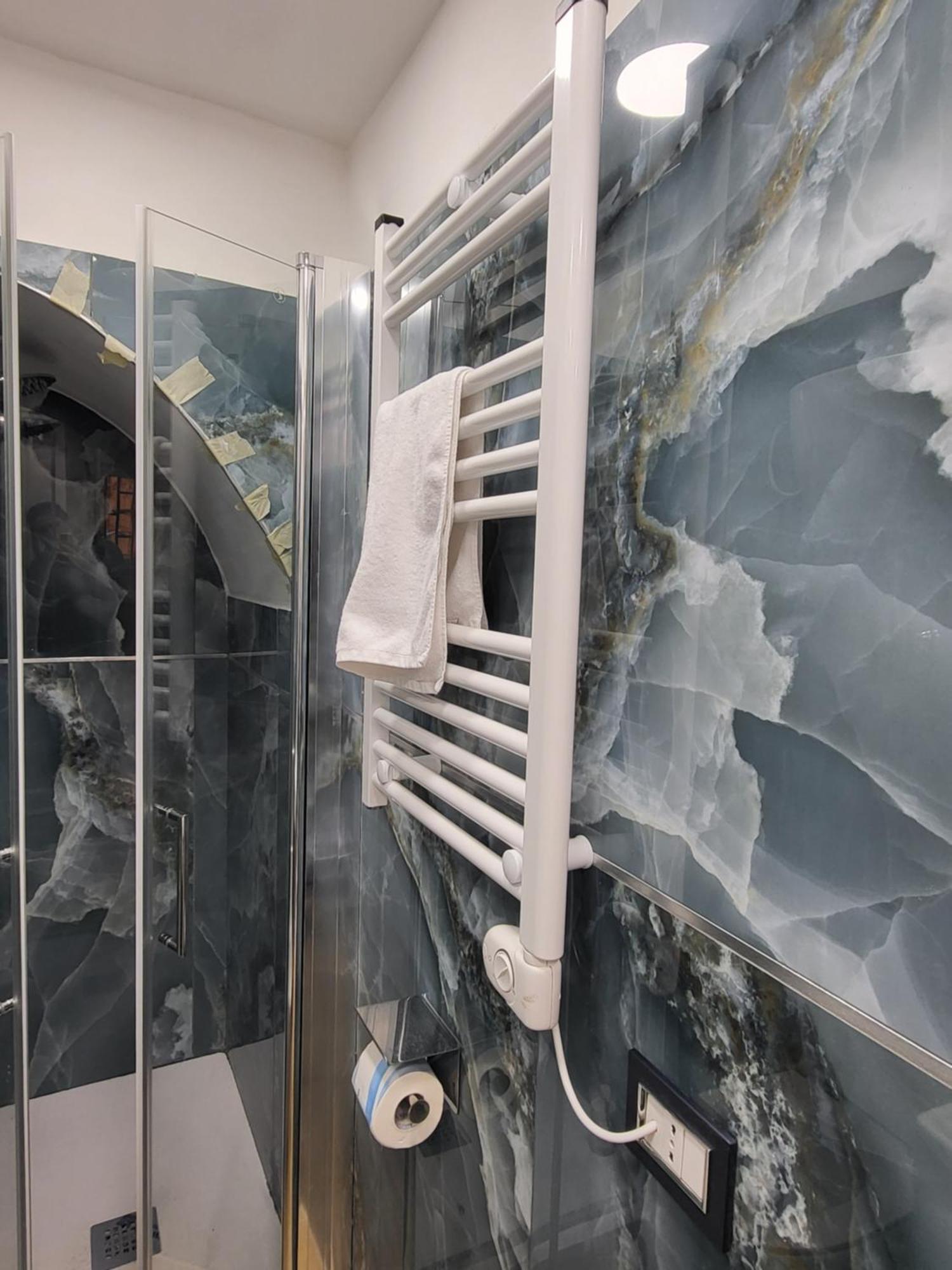 Apartmán L'Approdo Di Dante Neapol Pokoj fotografie