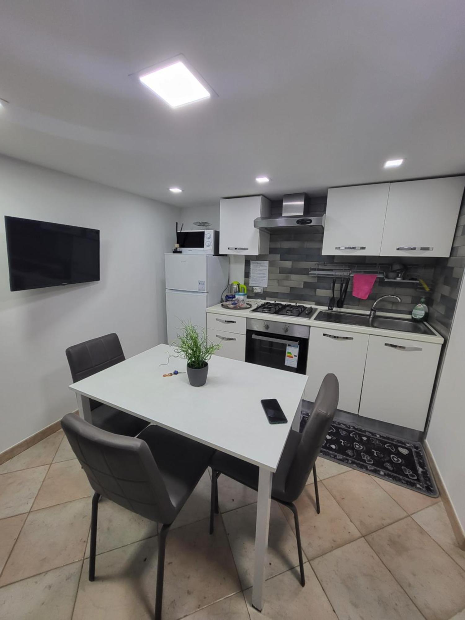 Apartmán L'Approdo Di Dante Neapol Pokoj fotografie