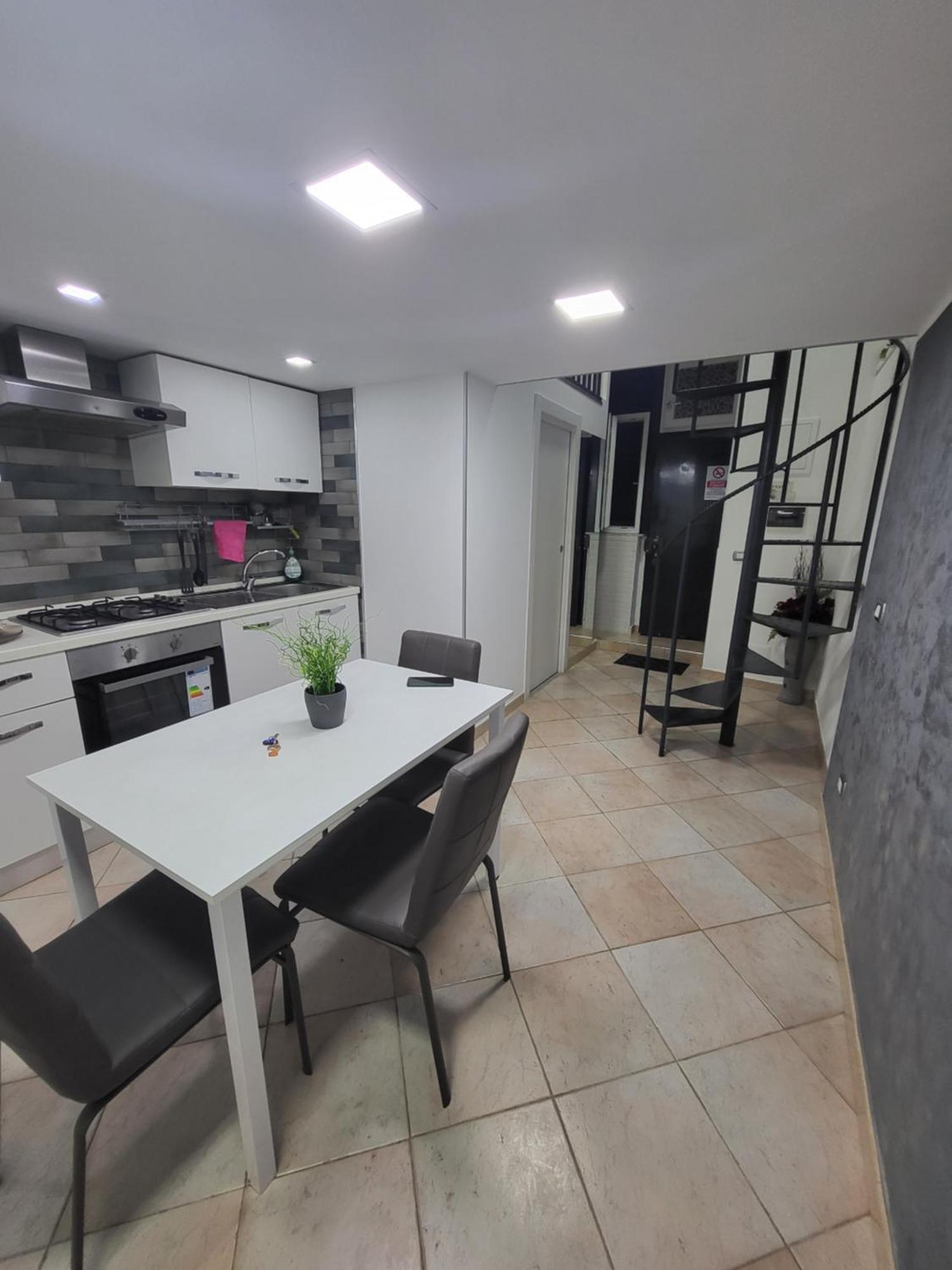 Apartmán L'Approdo Di Dante Neapol Pokoj fotografie